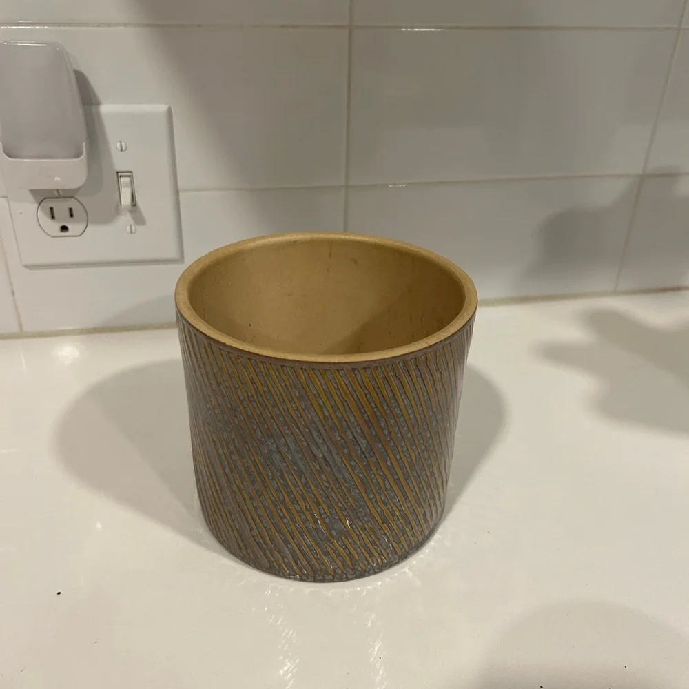 Striped ceramic stone planter pot
